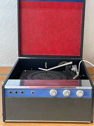 Giradischi per valvole GARRARD