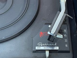 Giradischi per valvole GARRARD