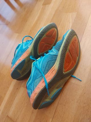 Zapatillas Asics running azul y verde