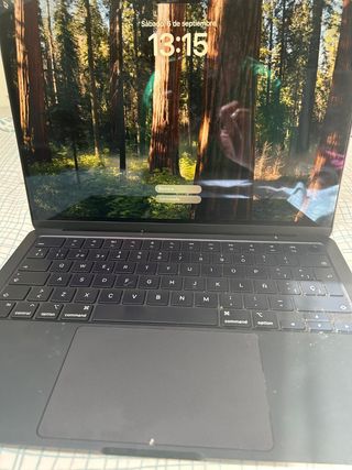 MacBook Air M3 Plata, 13,6 pulgadas 