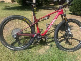 Canyon LUX CF8 World Cup