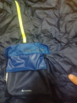 Chaqueta Quechua MH100 10-12 años Negra y Azul