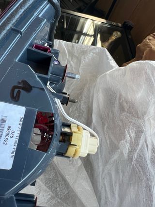 Luz portón trasero BMW Serie 5 F11