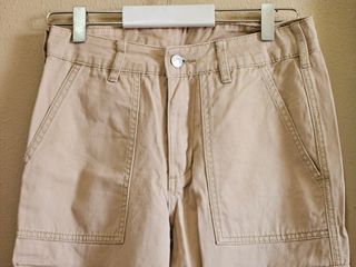 Pantalones cargo beige