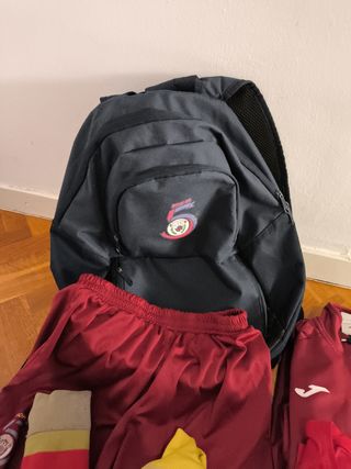 Equipación Cinc Copes 2XS (12 años)