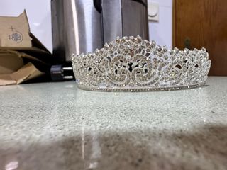Tiara de novia plateada