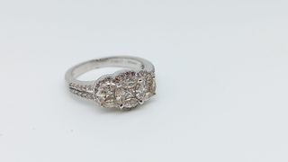 L628 Anillo Oro 18K Trio Circonitas