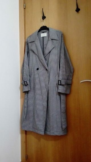 Gabardina Stradivarius Pata de Gallo