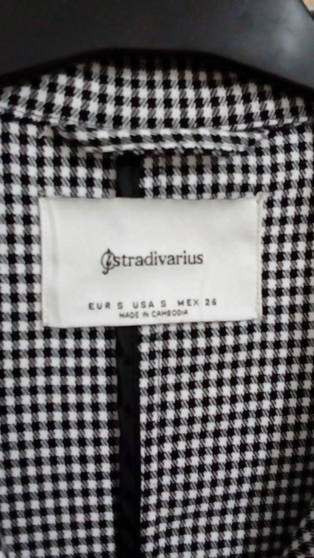 Gabardina Stradivarius Pata de Gallo