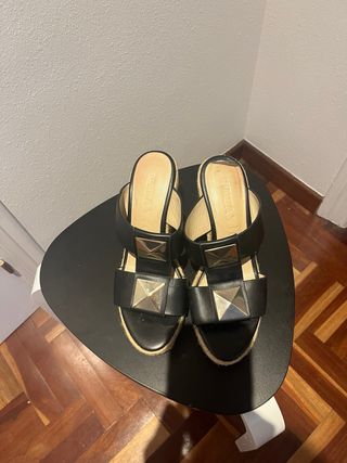 Alpargatas piel cuña Bimba y Lola Talla 37