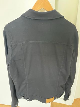 Chaqueta tejana negra Zara