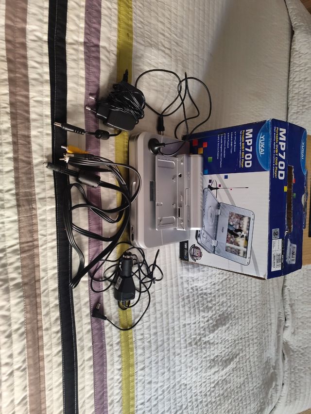 Reproductor DVD Portátil YUKAI