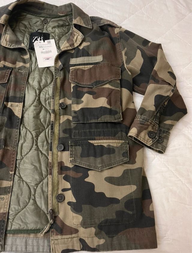 Chaqueta Zara Militar Camuflaje Talla XS