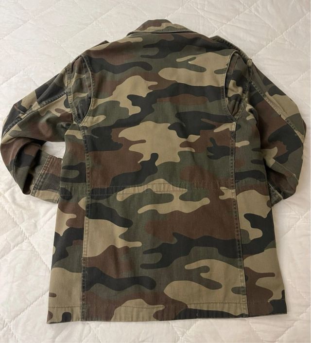 Chaqueta Zara Militar Camuflaje Talla XS