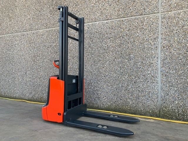 Apilador Eléctrico Linde Frutero 1172