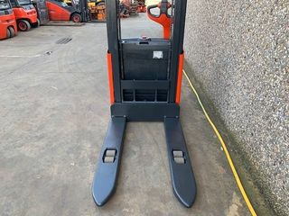 Apilador Eléctrico Linde Frutero 1172