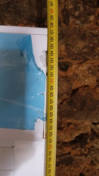 Ventana aluminio 1,34x1,37 con persiana