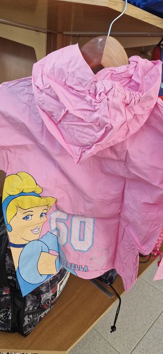 Chubasquero Cenicienta Talla 2 Años