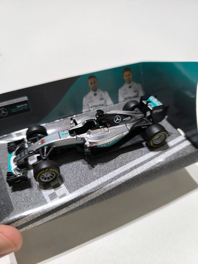 Mercedes F1 W07 Hybrid 2016 Burago