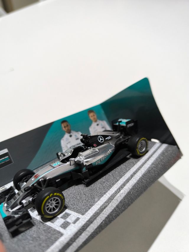 Mercedes F1 W07 Hybrid 2016 Burago