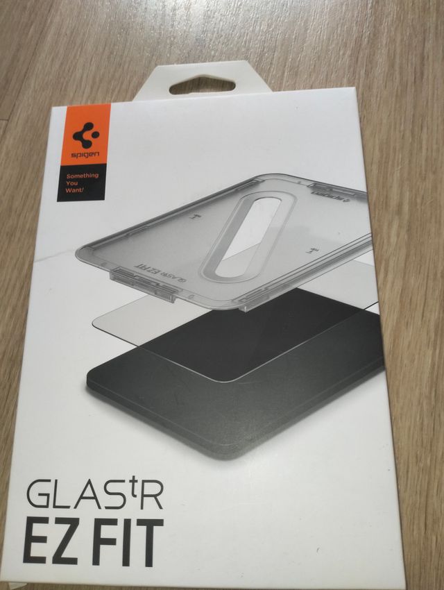 Spigen Glas.tR EZ Fit Protector Pantalla