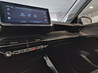 PEUGEOT 208 1.2 Puretech S&S Style