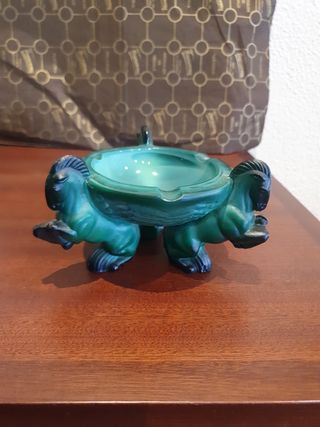 Cenicero Vintage años 30 Caballos Verde Jade