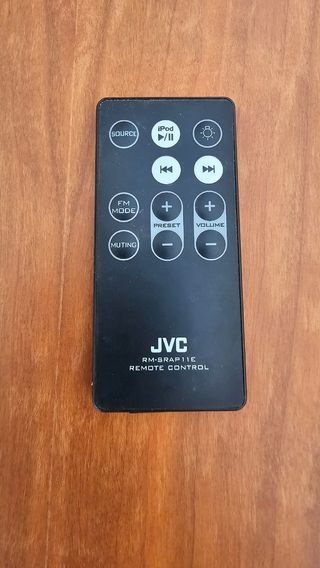Altavoz JVC para IPhone + Reproductor IPhone 80GB