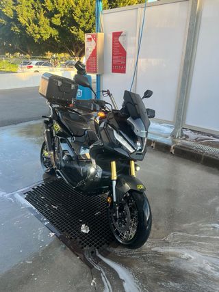 Honda X-Adv 750cc Full Extras