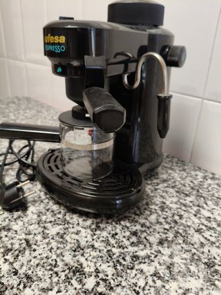 Cafetera Espresso Ufesa Negra