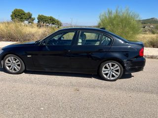 BMW Serie 3 2006 320d Berlina