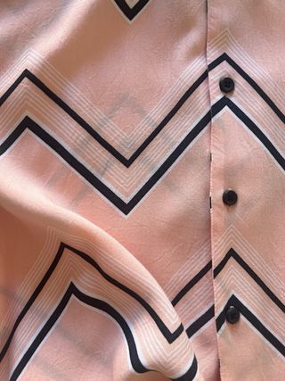 Camisa ASOS manga corta zigzag