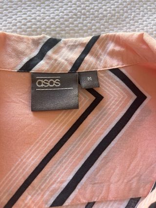 Camisa ASOS manga corta zigzag
