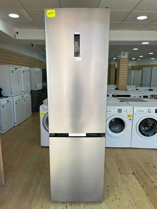 COMBI GRUNDIG 2MTS NOFROST INOX A+++. SEMINUEVO 
