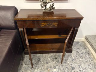 Mueble recibidor antiguo
