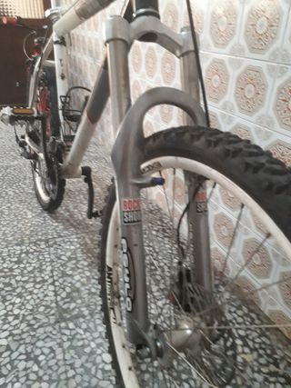 Bicicleta BH Expert