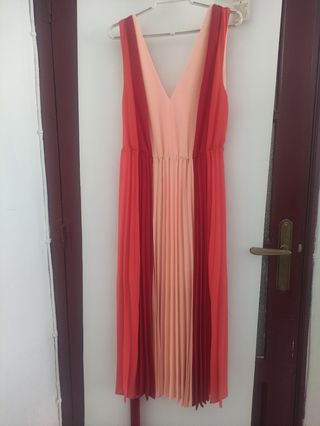 Vestido Sfera tirantes largo plisado con etiqueta