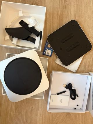 Apple Mac Mini M2 Pro + Monitor 4K MSI + Garantía