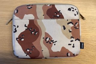 Custodia Herschel mimetica per Tablet/iPad