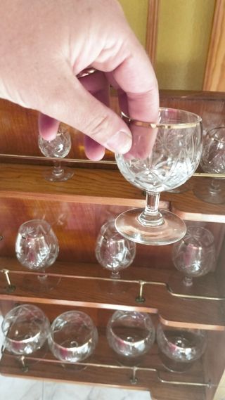 Mueble Bar Antiguo Madera y Cristalería