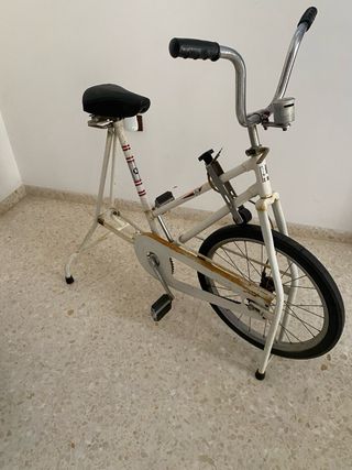 Bicicleta Estática Vintage John Deere década 1970.