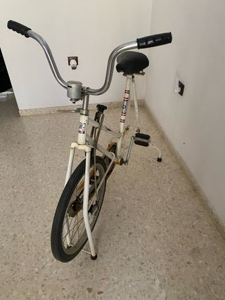 Bicicleta Estática Vintage John Deere década 1970.