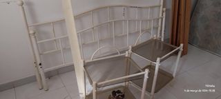 Cama de ferro branca