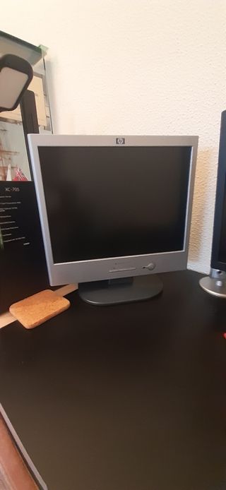 Monitor HP 15 Plata