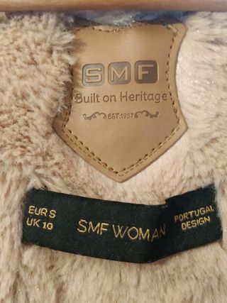 Chaquetón verde militar con capucha