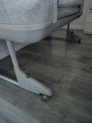 Cuna colecho Chicco gris