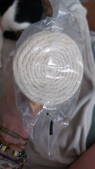 Poste rascador para gatos de sisal y madera