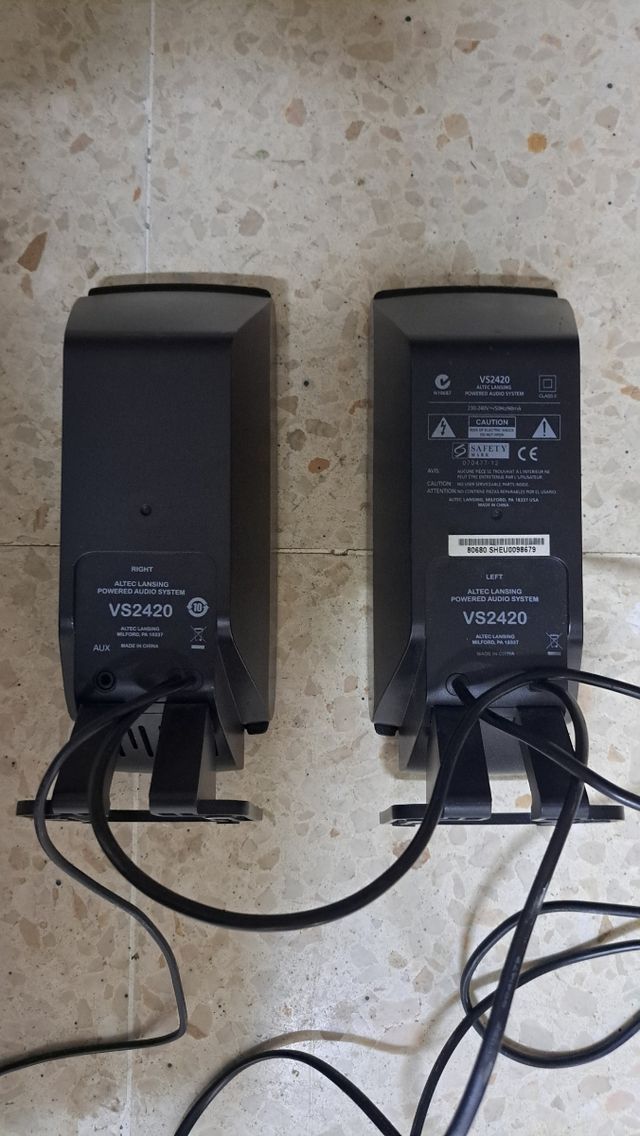 Altavoces Altec Lansing Negros