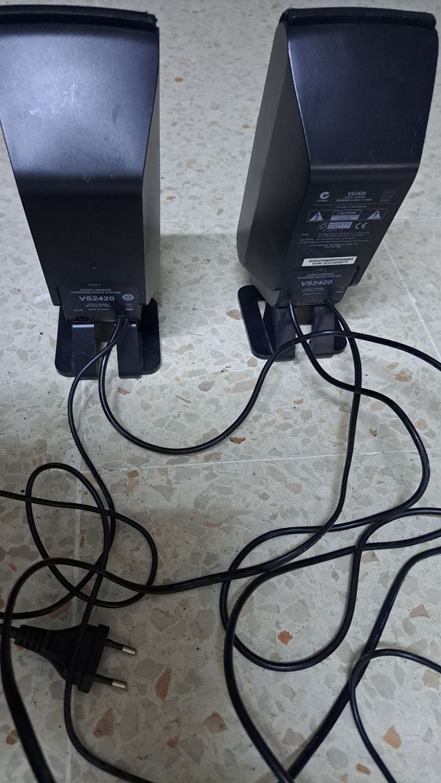 Altavoces Altec Lansing Negros