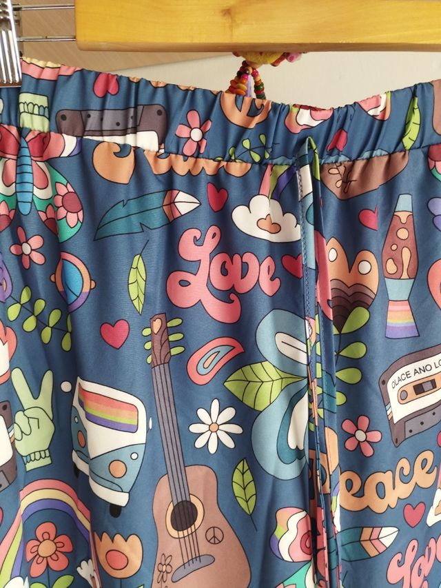 Pantalón estampado divertido